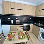 Kriss-Klej\'S Rooms